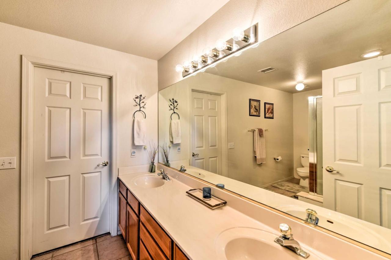 Phoenix Condo With Balcony And Spa - 14 Mi To Downtown Extérieur photo